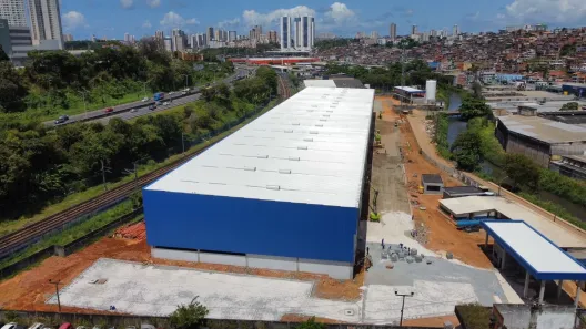 Galpão/Depósito/Armazém para alugar, 1350m² no Cabula, Salvador