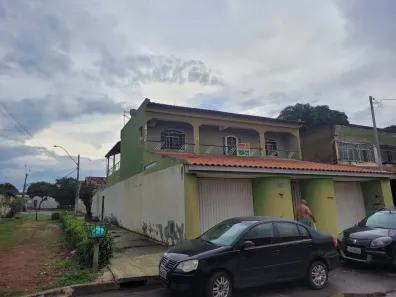 Sobrado com 4 Quartos à venda, 351m² no Setor Leste, Brasília