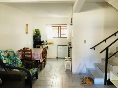 Sobrado com 3 Quartos à venda, 80m² no Centro, Matinhos
