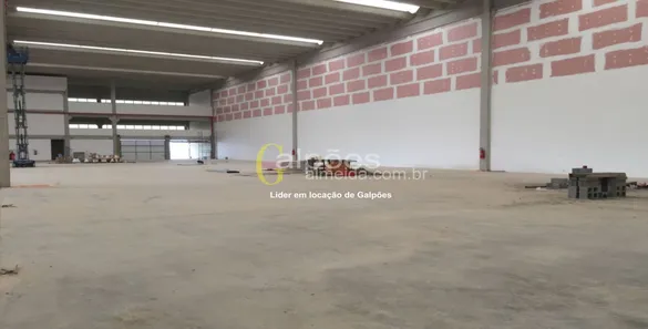Galpão/Depósito/Armazém para alugar, 1780m² no Mombaça, São Roque