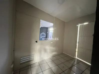 Sala Comercial para alugar, 70m² no Centro, Portão