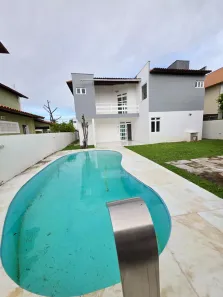 Casa de Condomínio com 4 Quartos para alugar, 330m² no Candelária, Natal