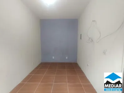 Casa com 1 Quarto para alugar, 38m² no Santa Tereza, Belo Horizonte