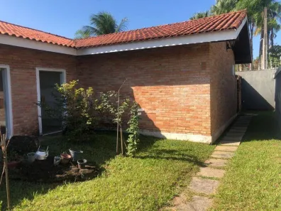 Casa com 3 Quartos para alugar, 250m² no Balneário Praia do Pernambuco, Guarujá