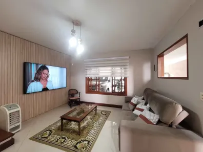 Sobrado com 3 Quartos à venda, 250m² no Jardim Planalto, Carapicuíba