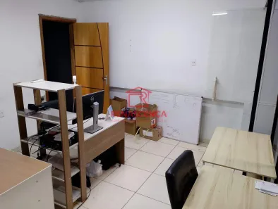 Galpão/Depósito/Armazém para alugar, 750m² no Realengo, Rio de Janeiro