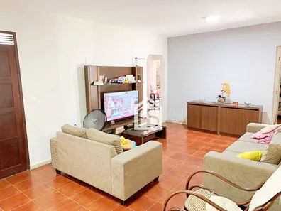 Casa com 3 Quartos à venda, 182m² no Petrópolis, Natal