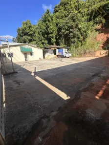 com 3 Quartos para alugar, 500m² no Vila Laura, Salvador