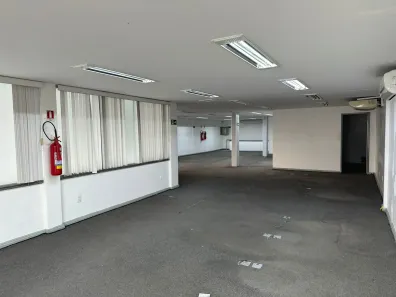Ponto Comercial para alugar, 500m² no Chapada, Manaus