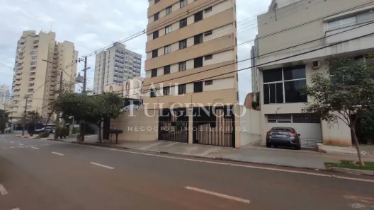 Apartamento com 2 Quartos para alugar, 64m² no Centro, Londrina
