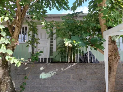 Casa com 2 Quartos para alugar, 65m² no Carangola, Petrópolis