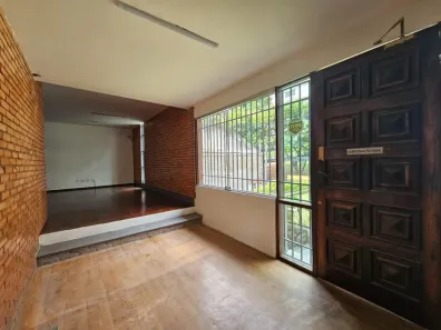 Casa com 1 Quarto para alugar, 758m² no Santo Antônio, Belo Horizonte