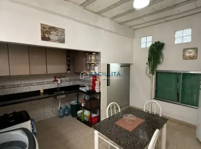 Casa com 5 Quartos à venda, 202m² no Parque 10 de Novembro, Manaus