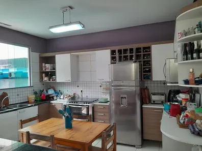 Sobrado com 4 Quartos à venda, 360m² no Parque 10 de Novembro, Manaus