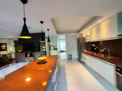 Casa de Condomínio com 3 Quartos à venda, 258m² no Itapuã, Salvador