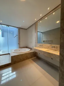 Sobrado com 4 Quartos para alugar, 598m² no Alphaville Flamboyant Residencial Araguaia, Goiânia