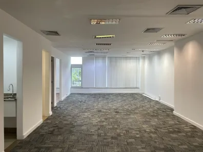Sala Comercial para alugar, 80m² no Barra Olímpica, Rio de Janeiro