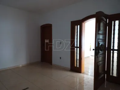 Sala Comercial com 4 Quartos para venda ou aluguel, 462m² no Centro, Araraquara