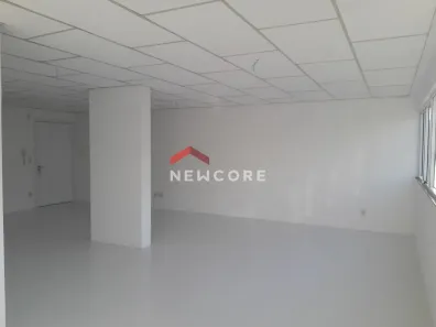 Sala Comercial com 1 Quarto à venda, 60m² no Panazzolo, Caxias do Sul