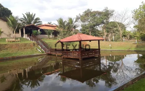 Fazenda/Sítio com 3 Quartos à venda, 200m² no , Campo Limpo de Goiás