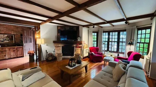 Casa com 3 Quartos à venda, 206m² no Bairro Lago Negro, Gramado