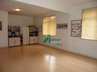 Sala Comercial à venda, 131m² no Santo Antônio, Belo Horizonte