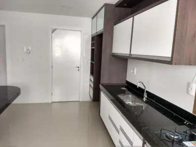 Apartamento com 3 Quartos para alugar, 110m² no Vila Nova, Cabo Frio