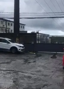 Galpão/Depósito/Armazém para alugar, 200m² no Pau da Lima, Salvador