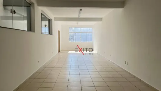 Ponto Comercial para alugar, 121m² no Vila Santa Terezinha, Várzea Paulista