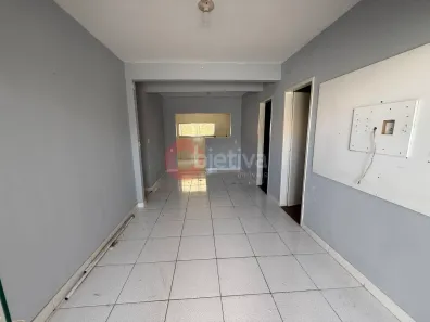 Casa com 2 Quartos para alugar, 80m² no Ogiva, Cabo Frio
