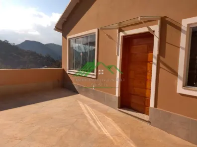 Casa de Condomínio com 4 Quartos para alugar, 200m² no Carangola, Petrópolis