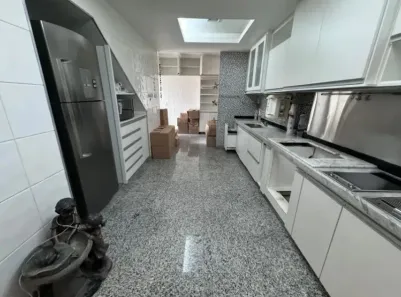 Sobrado com 4 Quartos para alugar, 480m² no Urca, Rio de Janeiro