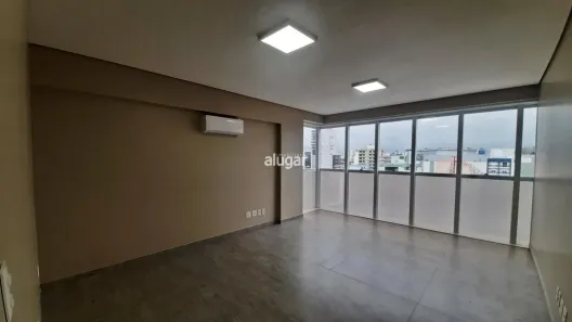 Sala Comercial à venda, 47m² no São Pelegrino, Caxias do Sul