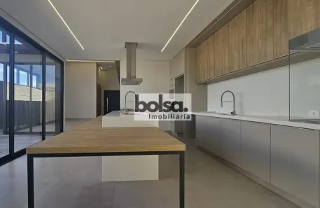 Casa de Condomínio com 3 Quartos à venda, 180m² no Residencial Villa de León, Piratininga