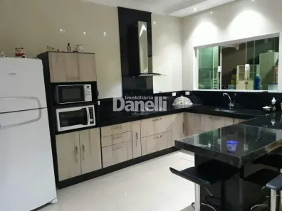 Casa com 2 Quartos para alugar, 167m² no Condomínio Residencial Tecoara, Taubaté