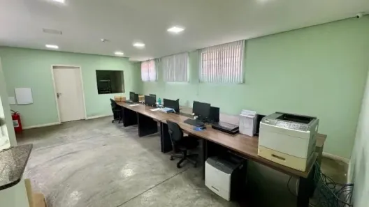 Galpão/Depósito/Armazém para alugar, 700m² no Fazenda Grande do Retiro, Salvador