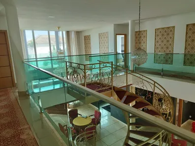Casa de Condomínio com 5 Quartos para venda ou aluguel, 600m² no Jardins Paris, Goiânia