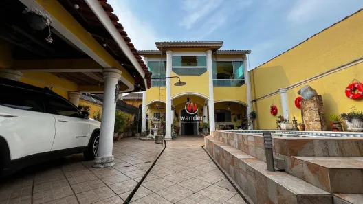 Sobrado com 3 Quartos à venda, 195m² no Jardim Santa Maria, Guarujá