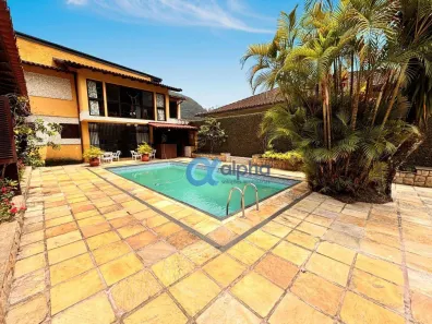 Casa com 4 Quartos para alugar, 280m² no Morin, Petrópolis