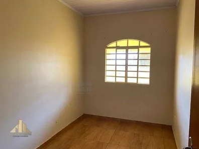 Casa com 2 Quartos à venda, 250m² no Santa Maria, Brasília