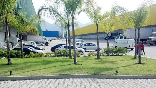 Galpão/Depósito/Armazém para alugar, 883m² no Taquara, Rio de Janeiro