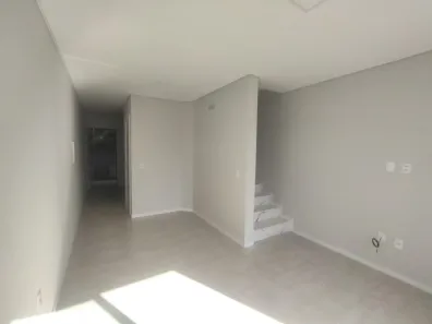 Sobrado com 2 Quartos para alugar, 88m² no Água Verde, Jaraguá do Sul