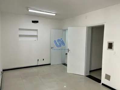 Sala Comercial para alugar, 80m² no Barra, Salvador