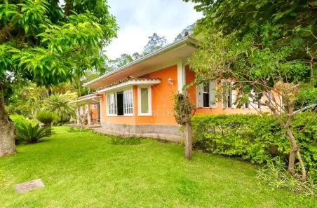 Fazenda/Sítio com 6 Quartos à venda, 500m² no Pedro do Rio, Petrópolis
