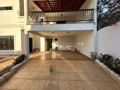 Sobrado com 3 Quartos para alugar, 375m² no Plano Diretor Sul, Palmas