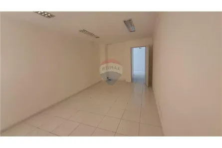 Sala Comercial para alugar, 41m² no Caminho das Árvores, Salvador