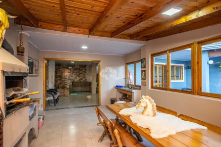 Casa com 3 Quartos à venda, 151m² no Igara, Canoas