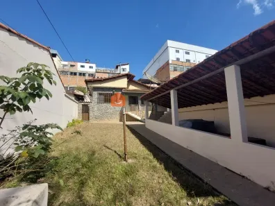 Casa com 3 Quartos à venda, 253m² no Ipê, Belo Horizonte