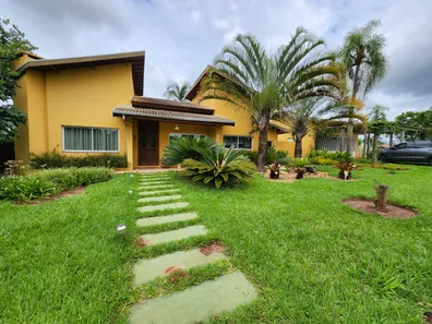 Fazenda/Sítio com 3 Quartos à venda, 300m² no Riviera de Santa Cristina I, Arandu