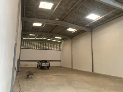 Galpão/Depósito/Armazém para alugar, 300m² no Recreio Ipitanga, Lauro de Freitas